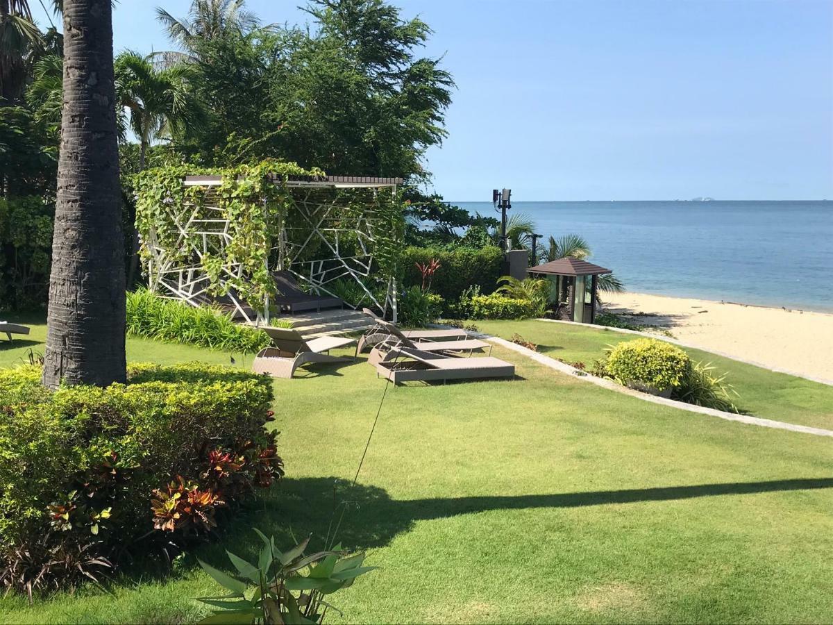 Luxurious Beachfront Pattaya Exterior photo